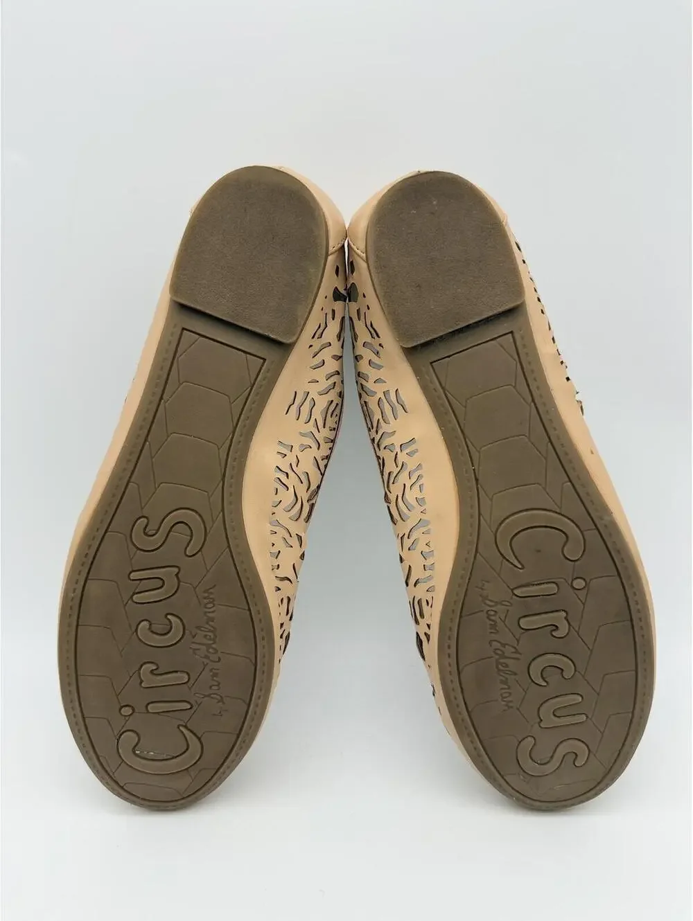 Circus by Sam Edelman Archer‎ Women's Ballet Flat Beige Laser Cut Size 8